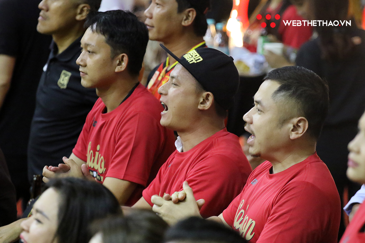 50 sắc thái người hâm mộ Saigon Heat trong ngày đội bóng con cưng phá dớp Playoffs kéo dài 7 năm